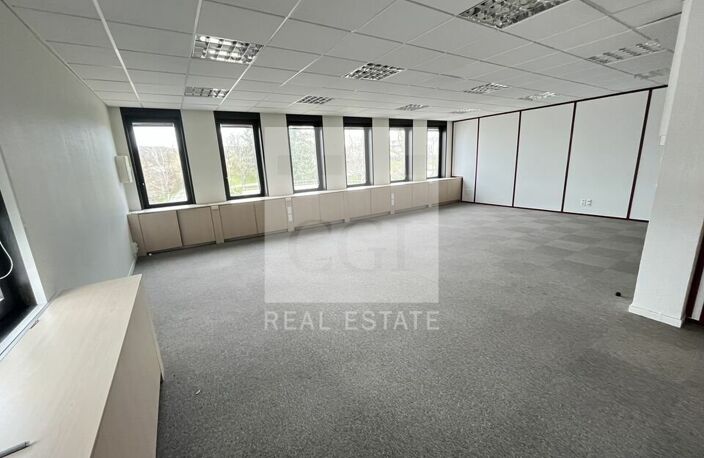 BUREAUX à LOUER — photo 4