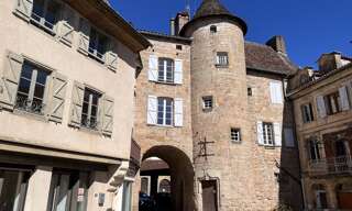 Maison 7 Pièces 160 m² à vendre à Lacapelle-Marival (46120)