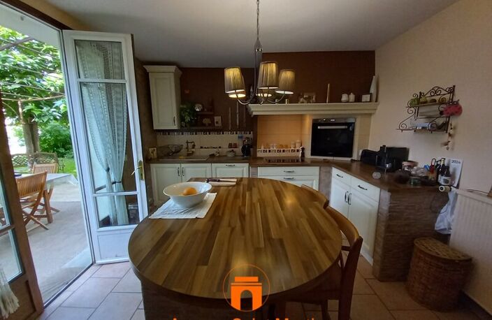 Villa — photo 3