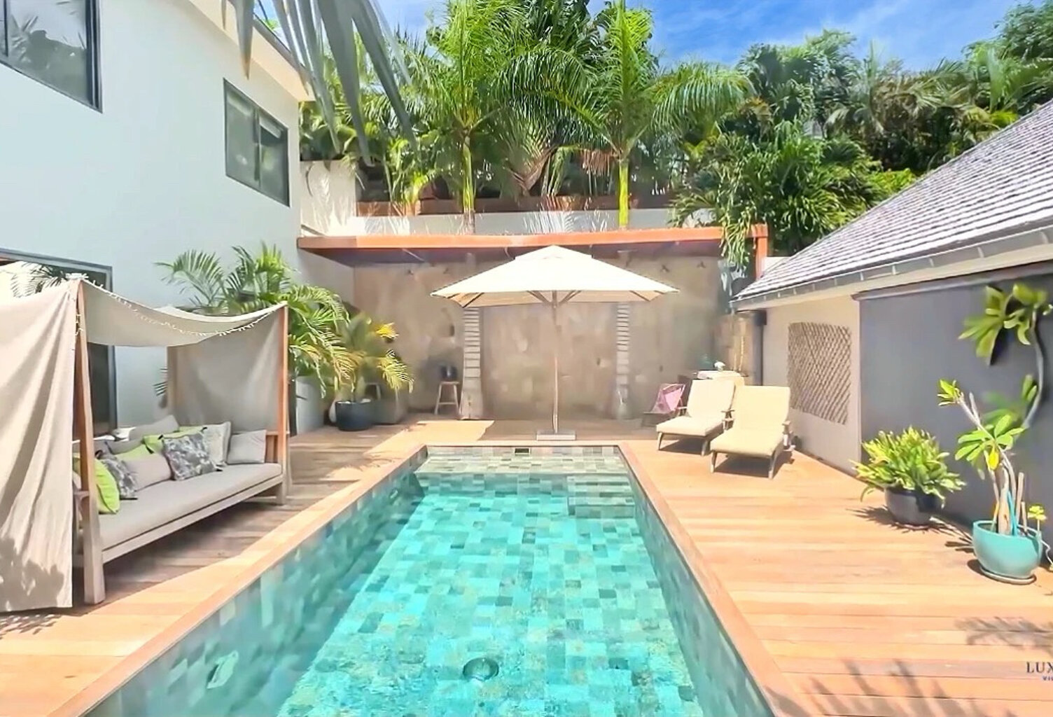 Charming tropical villa — photo 1