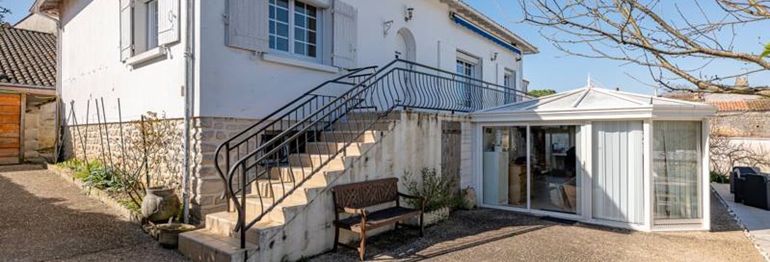 Maison 7 Pièces 243 m² à vendre à Port-d'Envaux (17350)