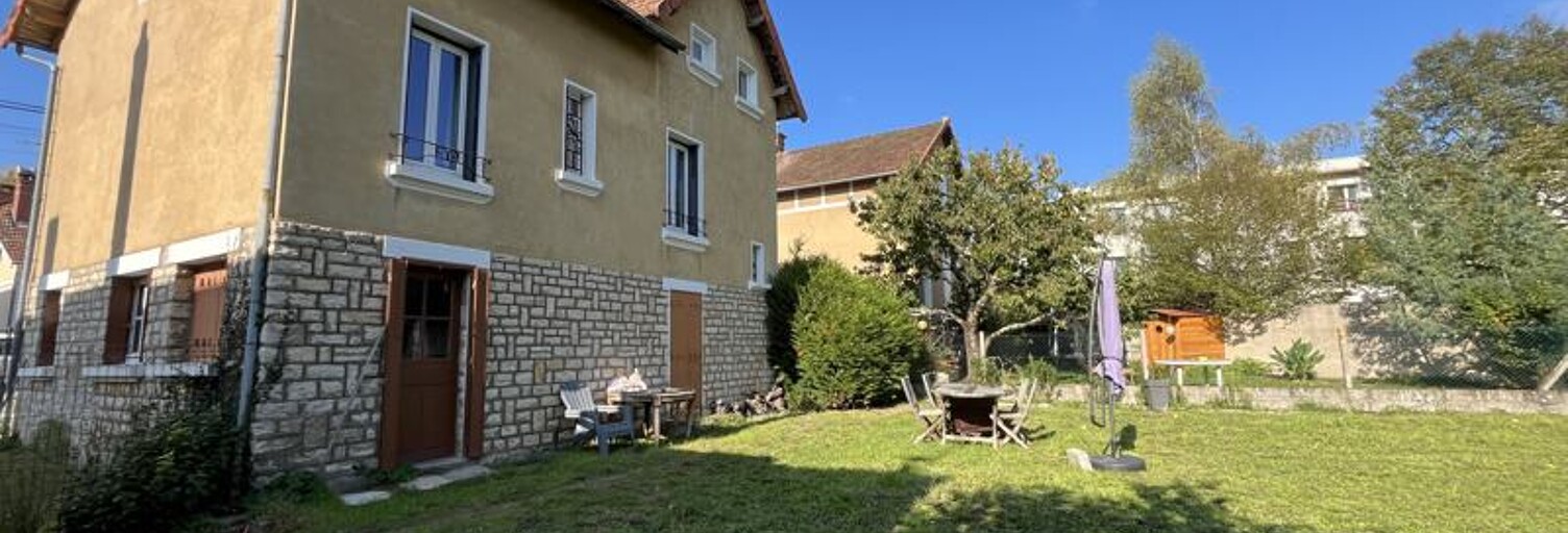 Maison 4 Pièces 94 m² à vendre à Saint-Amand-Montrond (18200)