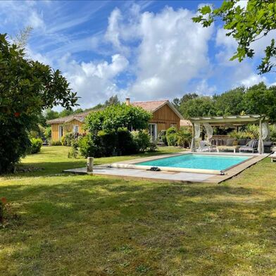 Maison 5 pièces 638600 €