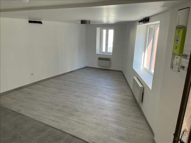 Maison de bourg de 3 pièces principales — photo du bien