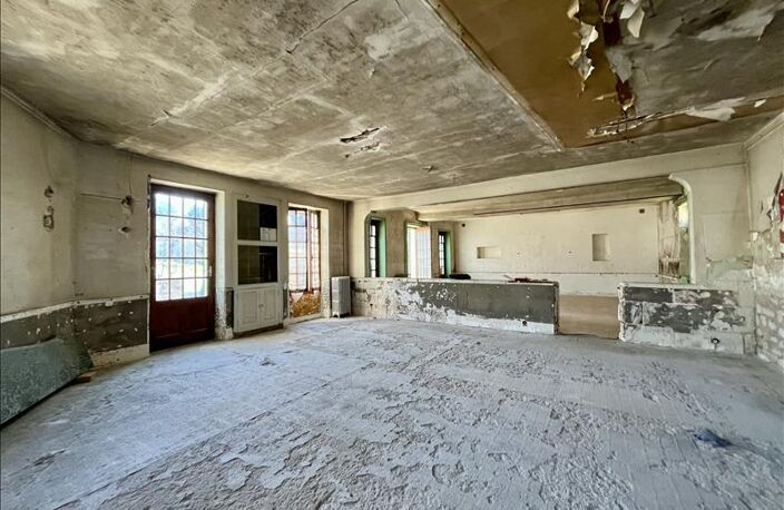 Maison en pierre de 8 pièces principales — photo 2