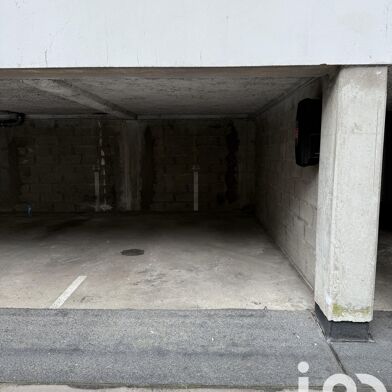 Garage  19000 €
