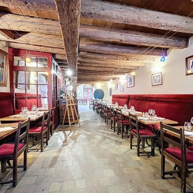 Commerce  464000 €