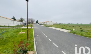 Terrain  629 m² à vendre à Roullet-Saint-Estèphe (16440)