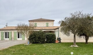 Maison 11 Pièces 297 m² à vendre à Mosnac (17240)