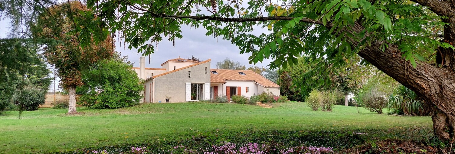 Maison 12 Pièces 336 m² à vendre à Montrevault-sur-Èvre (49270)