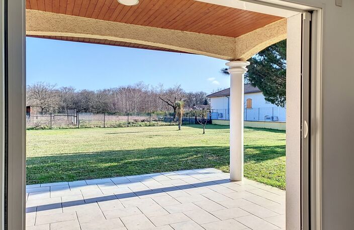 Maison familiale T4 plain pied avec garage et studio 28m² — photo 4