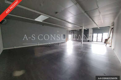 Commerce  2200 €