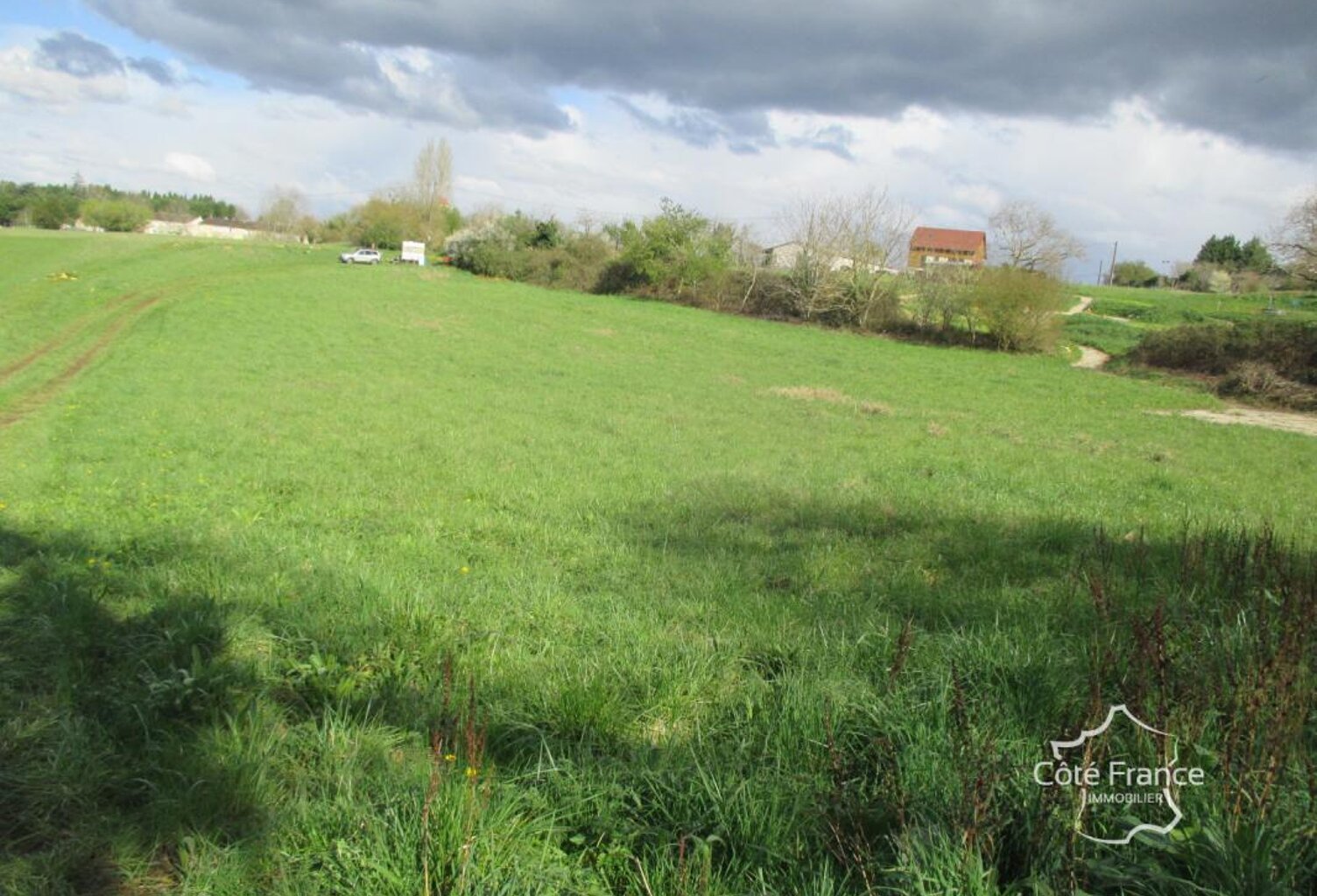 DORDOGNE- TERRAIN A BATIR- BELVES- 24170 — photo 1