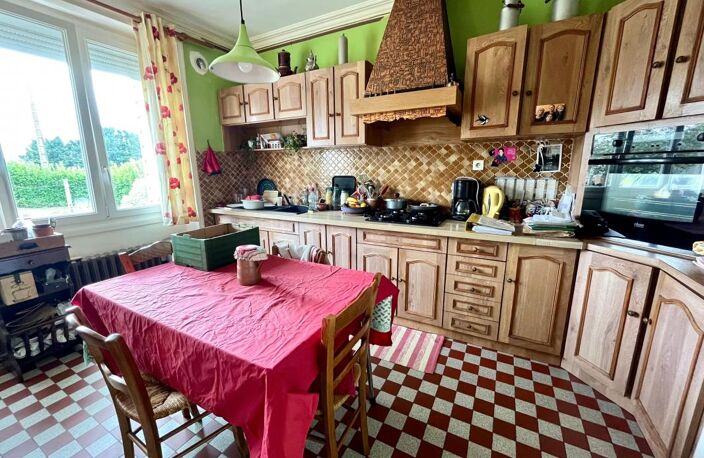 A VENDRE - Charmante Maison avec Jardin en centre de Rostrenen — photo 3