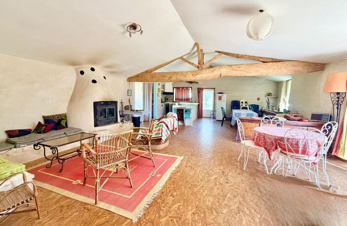 SAINT JUST LUZAC - MAISON UNIQUE - 150m² de charme et de sérénité — photo 2