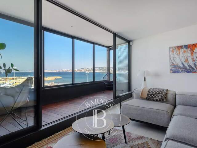 Vente - Marseille 13008 - Pointe-Rouge - Maison de 120m² -  Vue — photo du bien