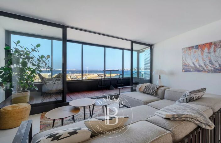 Vente - Marseille 13008 - Pointe-Rouge - Maison de 120m² -  Vue — photo 2