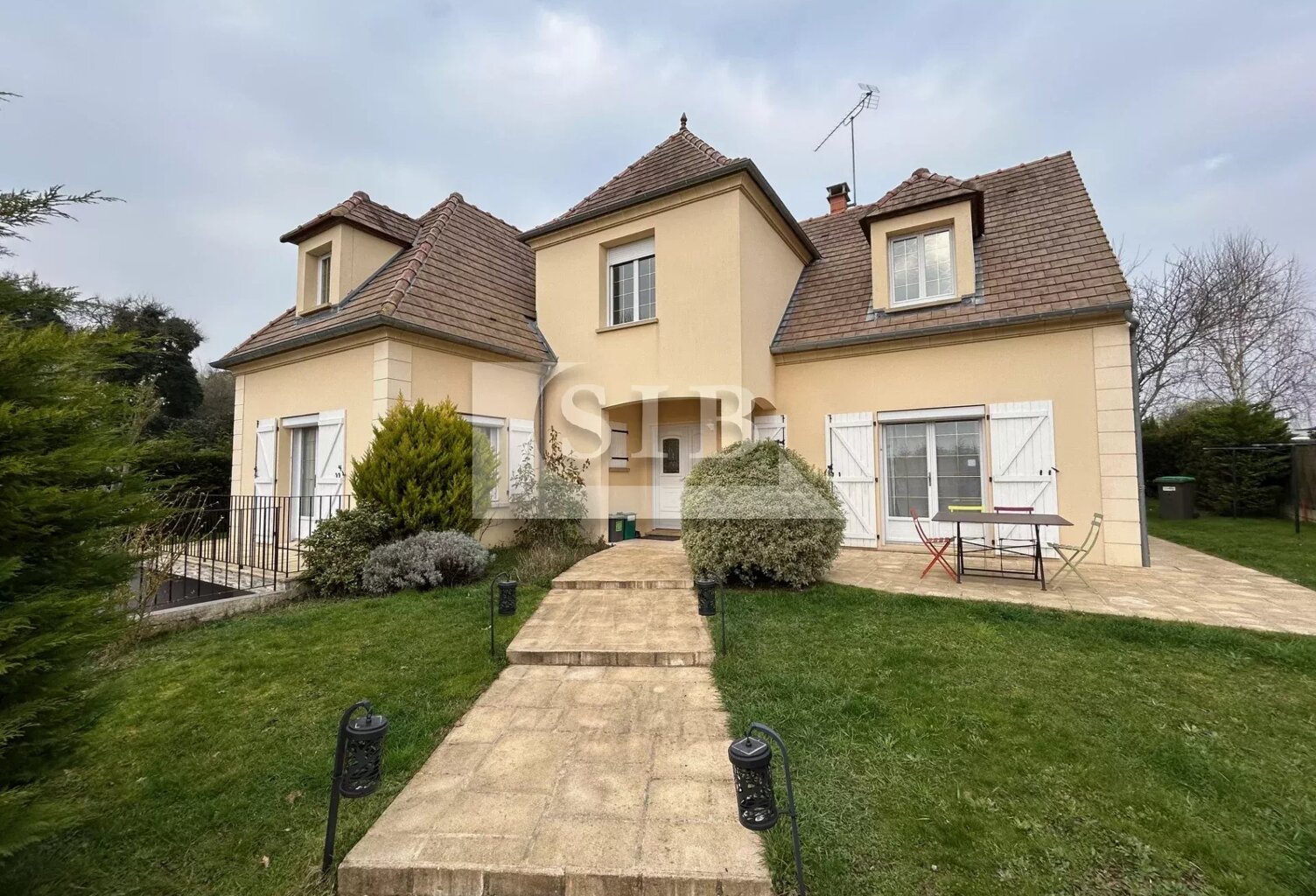 LONGPONT SUR ORGE: Maison traditionnelle 7 pièces — photo 1
