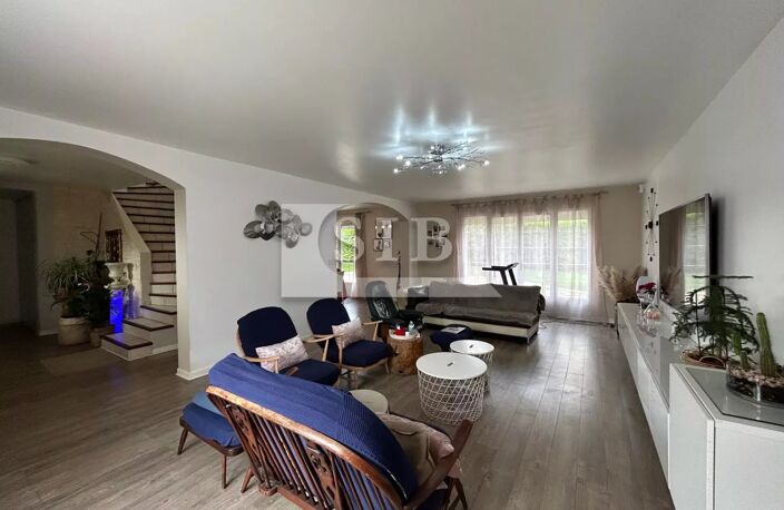 LONGPONT SUR ORGE: Maison traditionnelle 7 pièces — photo 3