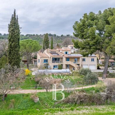 Maison 15 pièces 800000 €