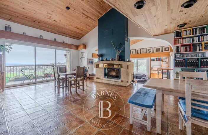 MANOSQUE- MAISON 308 M2- 7 CHAMBRES - PISCINE - JARDIN 4000M2 — photo 4