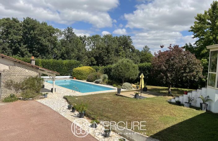 MAISON AU CALME AVEC DEPENDANCES ET PISCINE — photo 3