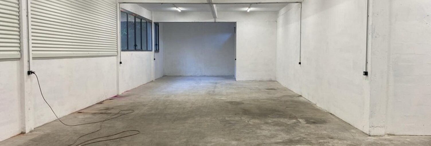 Local industriel  150 m² à louer à Crolles (38920)