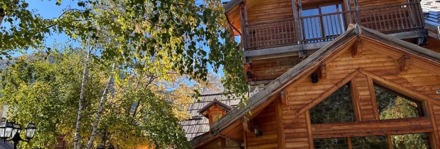 Maison 14 Pièces 839 m² à vendre à Névache (05100)