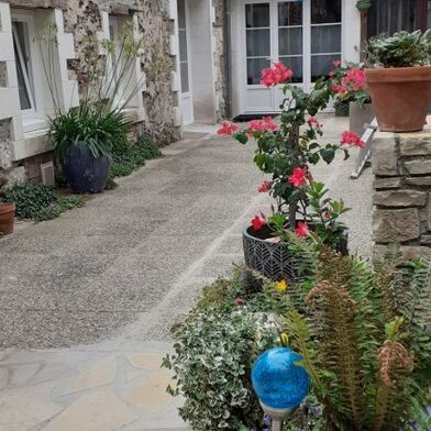 Appartement 1 pièces 550 €