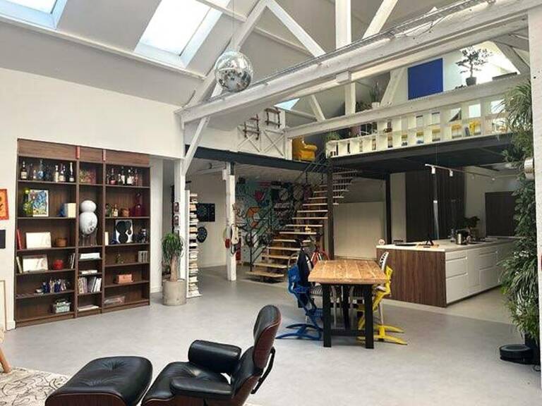 Loft atypique moderne de 330 m², 6 piéces-3 Chambres — photo 1