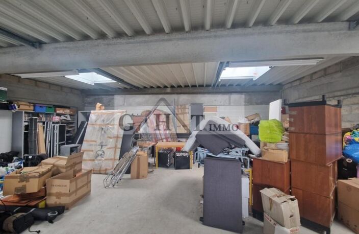 A VENDRE 260 M²  LOCAL D'ACTIVITE ENTREPOT BUREAUX A STAINS — photo 3