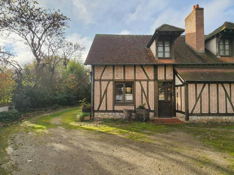 Bien rare à la vente dans le cœur de LORRIS ! — photo 1