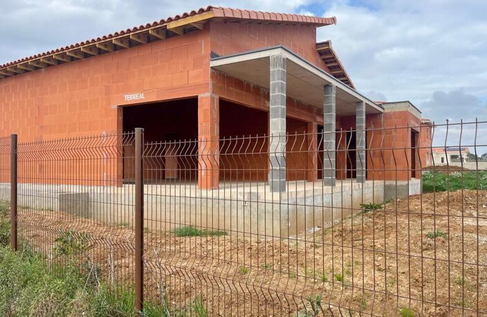 Maison neuve de plain-pied avec garage — photo 2
