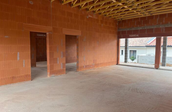 Maison neuve de plain-pied avec garage — photo 4