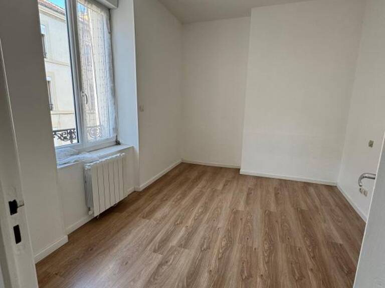 Appartement À Louer — photo 1