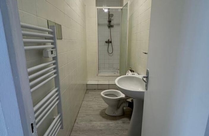 Appartement À Louer — photo 2