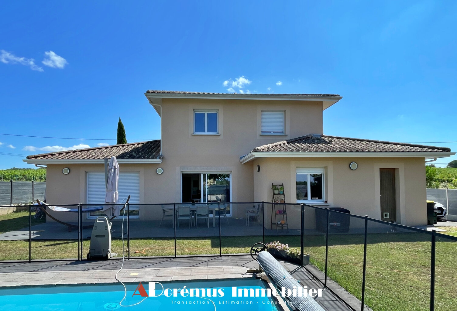 VILLA 4CHS AVEC PISCINE - VUE SUR LES VIGNES - PROCHES TTES — photo 1
