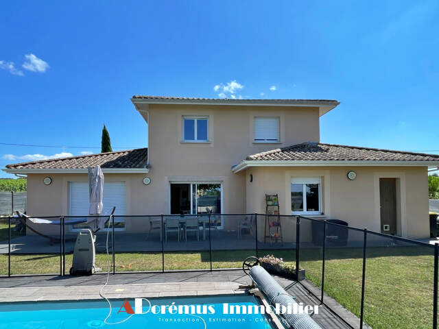 VILLA 4CHS AVEC PISCINE - VUE SUR LES VIGNES - PROCHES TTES — photo du bien