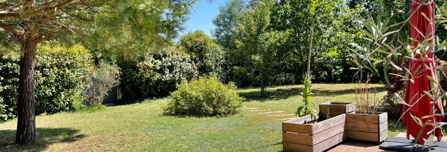 Maison 6 Pièces 253 m² à vendre à Fargues-Saint-Hilaire (33370)