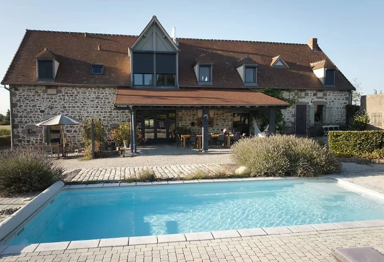 Chambres d'hôtes & gîte clés en main à vendre dans l'Allier — photo 1