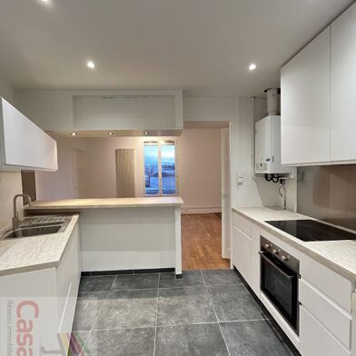 Appartement 3 pièces 303000 €