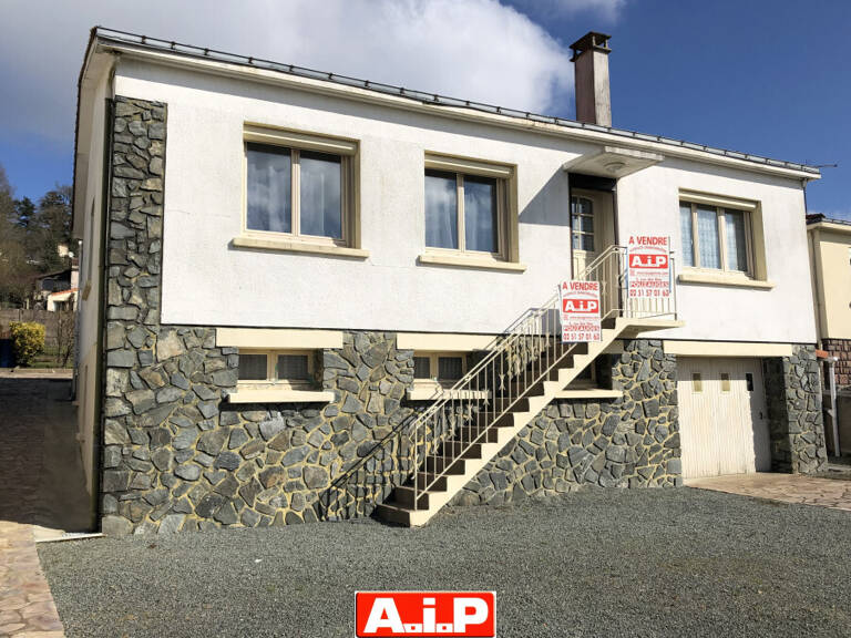 Maison 4 chambres - POUZAUGES — photo 1