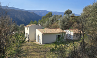 Maison 5 Pièces 140 m² à vendre à Pierrefeu (06910)