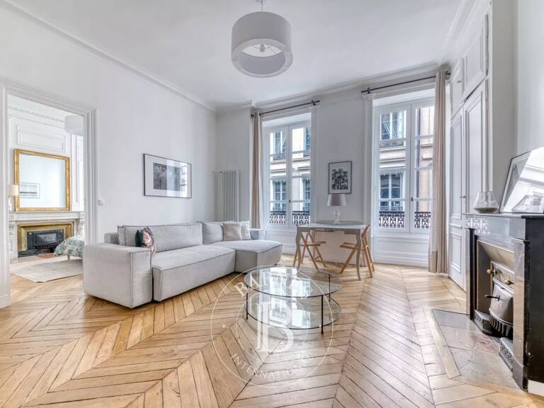 Lyon 1 - Terreaux - Appartement meublé et rénové  de 49,25 m² - 1 Chambre — photo 1