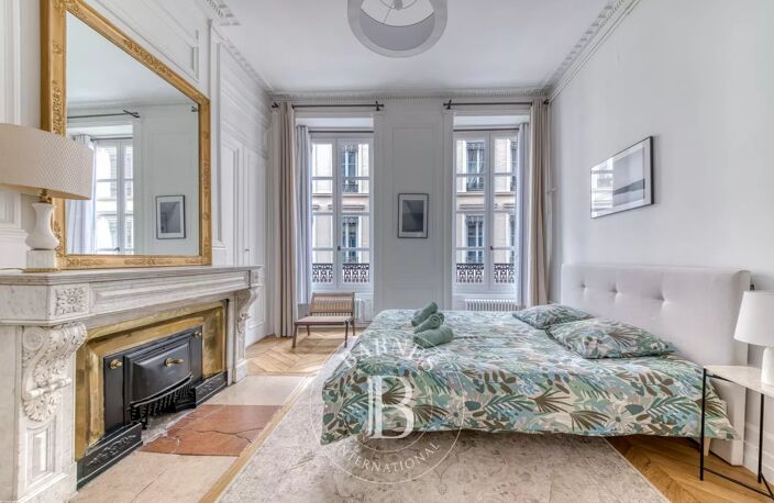 Lyon 1 - Terreaux - Appartement meublé et rénové  de 49,25 m² - 1 Chambre — photo 4