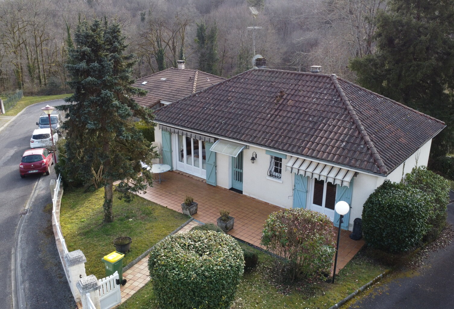 Charmant pavillon des années 70 — photo 1