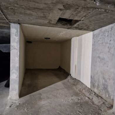 Garage  150 €