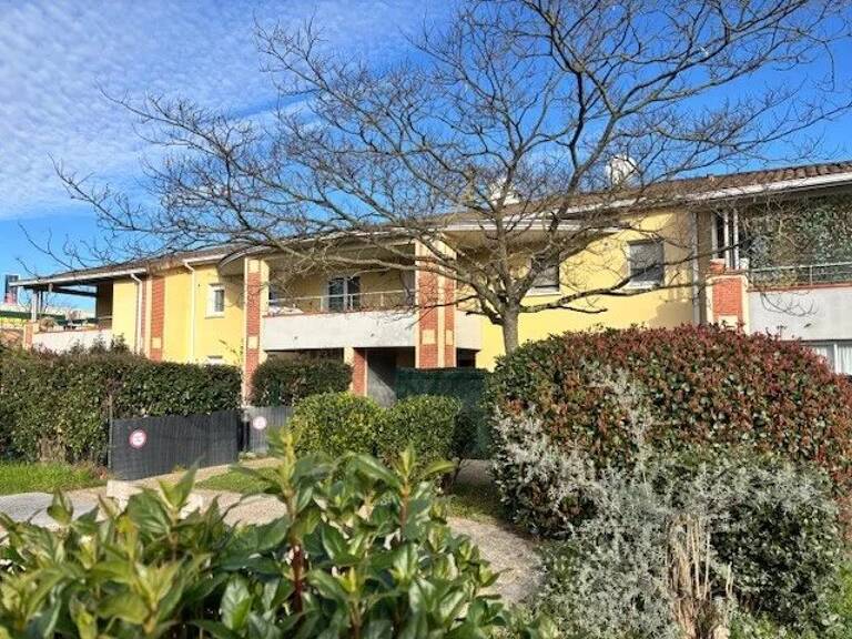 AUCAMVILLE T3 -TERRASSE  -PARKING — photo 1