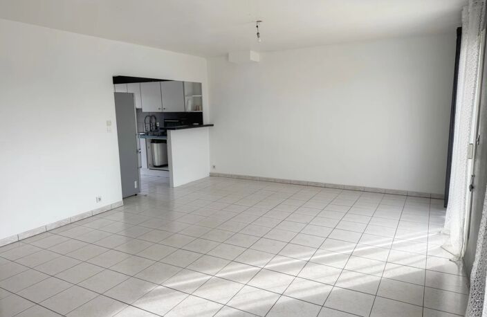 Centre-ville - 2 chambres - Terrasse (35 m2) - Parking — photo 4
