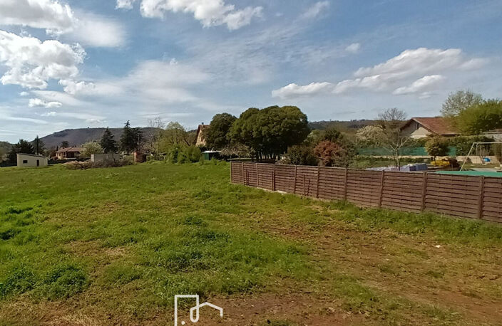 Dans village Vallée du Lot- Terrain à bâtir 1796 m2- EXCLUSIVITE- — photo 5